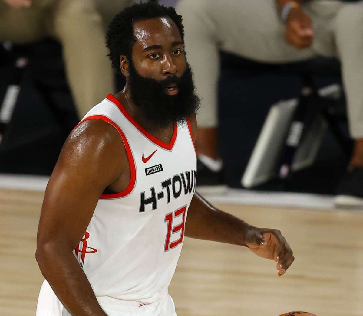 她在赛场上 她在赛场上