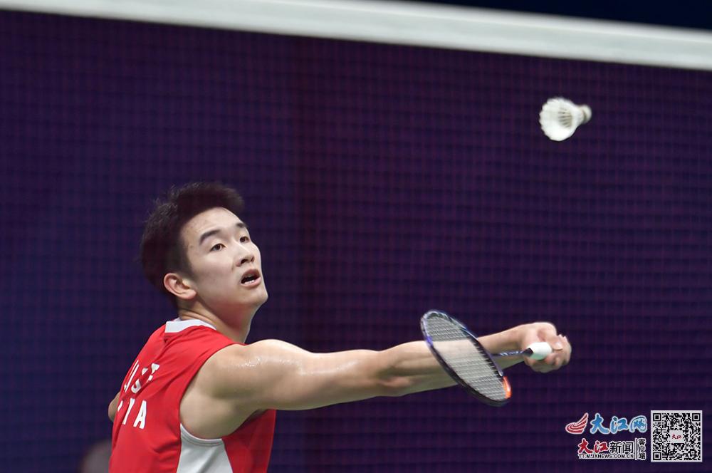 男子200米蛙泳：覃海洋上演第八道奇迹，斩获世