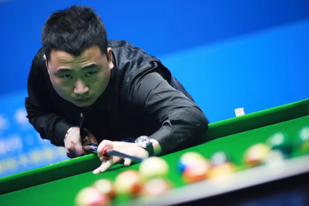 映了足球世 映了足球世