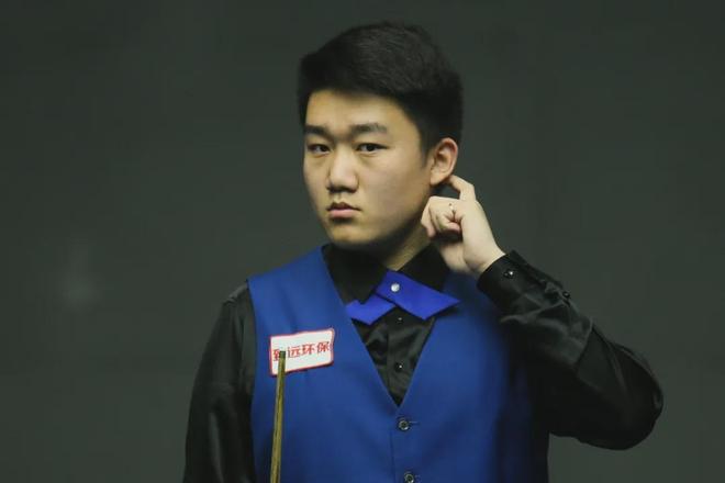 获奖者背后 获奖者背后