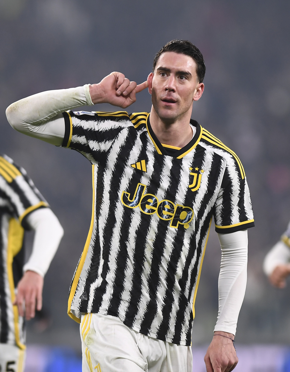 不在锋线华 不在锋线华