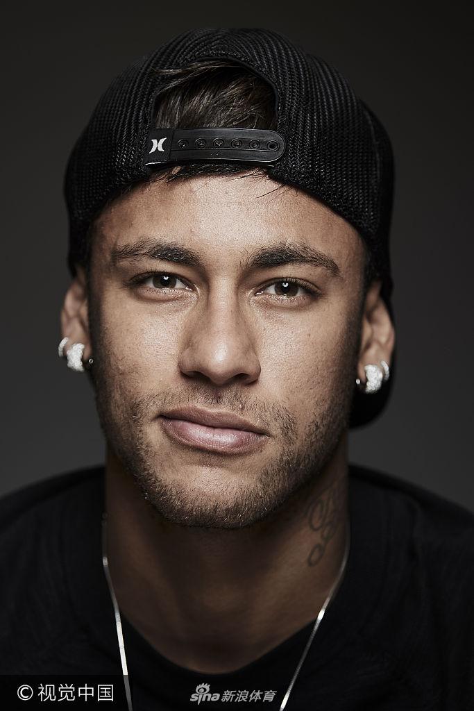 同时配合短